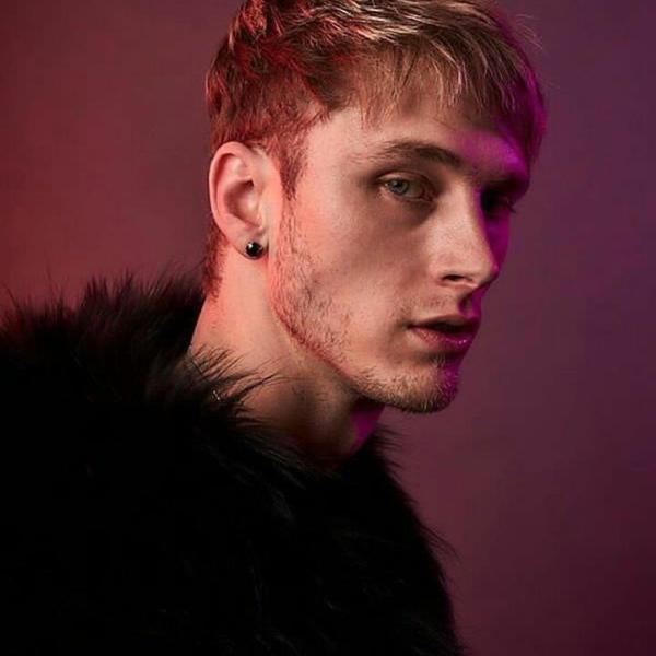 Machine Gun Kelly songs listen or download mp3